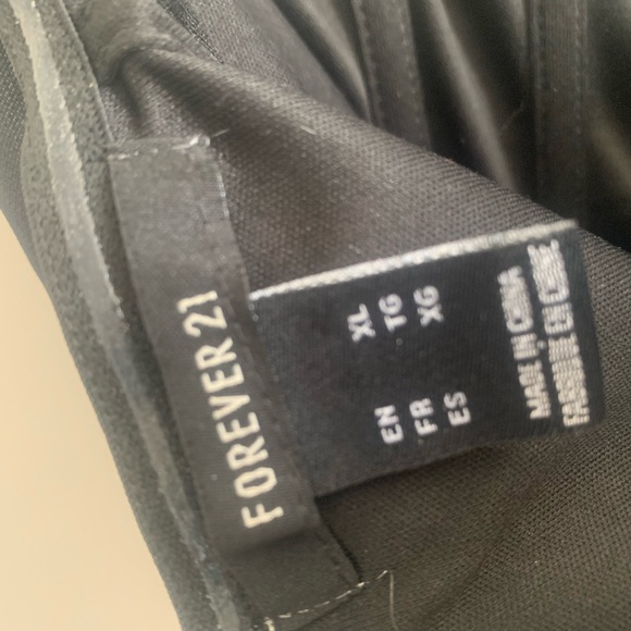 Black layered ruched strapless dress with breast bones - Picture 3 of 3